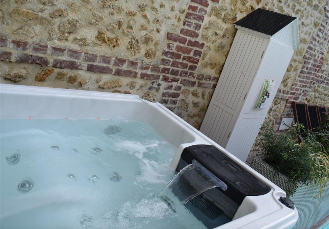 La Loggia Appart'Hotel & Spa Deauville Exterior photo
